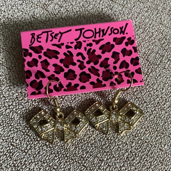 BNWT Betsey Johnson Crystal Bow Earrings